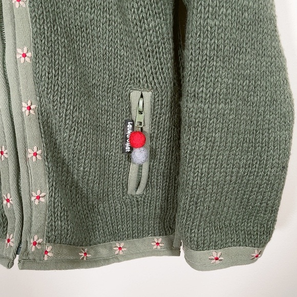 LAUNDROMAT | CHUNKY GREEN WOOL CARDIGAN - Picture 6 of 14